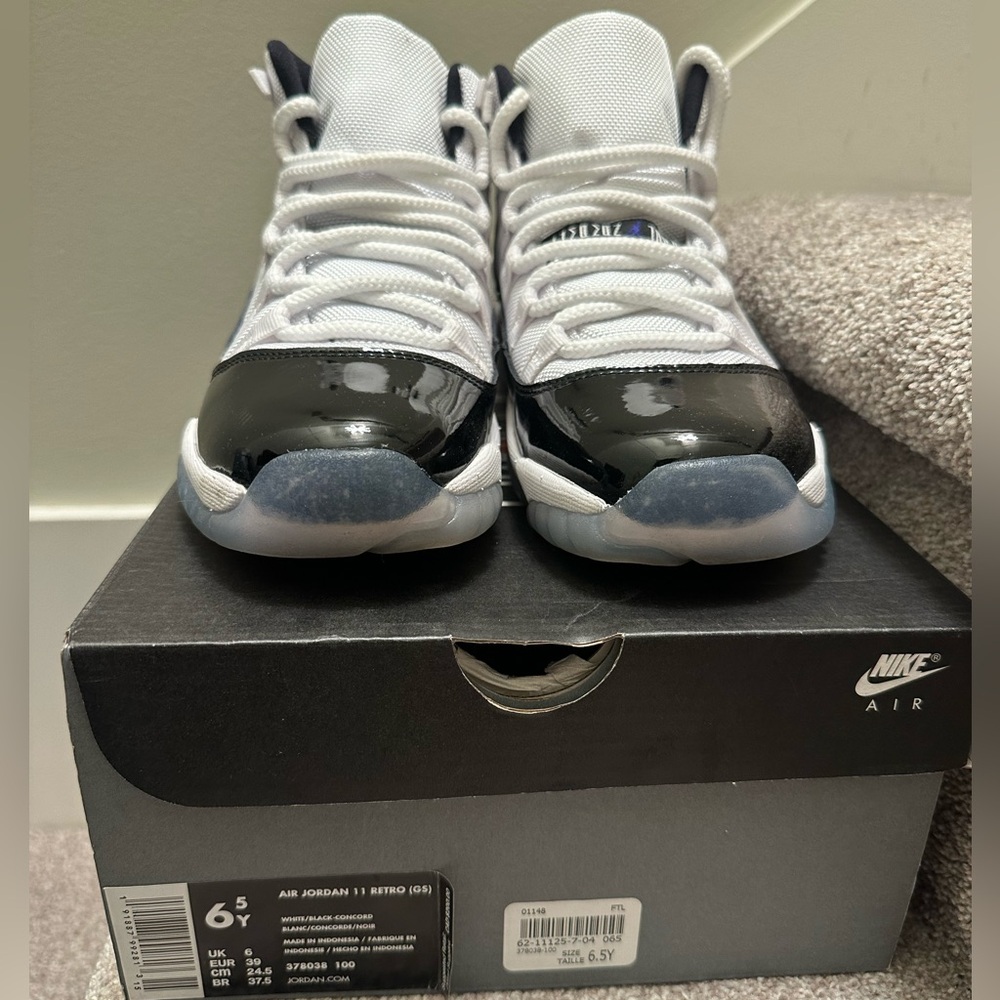 Jordan 11 Retro GS Concord